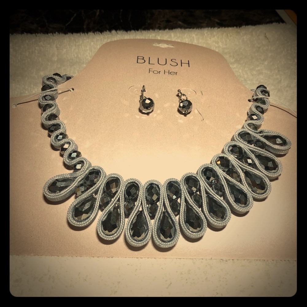 Brand new necklace with earrings